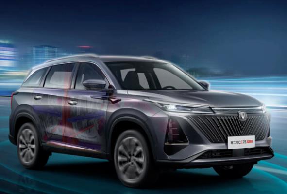 長(zhǎng)安cs75plus圖片與報(bào)價(jià) 3款車型,11.79起售,最高優(yōu)惠0.5萬(wàn)